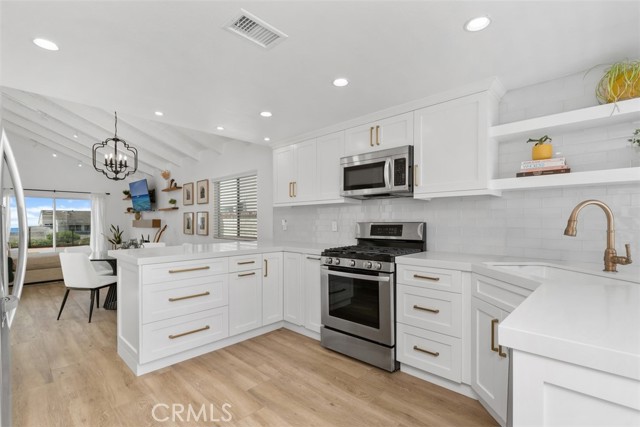 Detail Gallery Image 3 of 29 For 33565 via Corvalian #11,  Dana Point,  CA 92629 - 3 Beds | 2/1 Baths