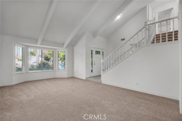 Detail Gallery Image 6 of 33 For 16024 Hart, Van Nuys,  CA 91406 - 3 Beds | 3 Baths