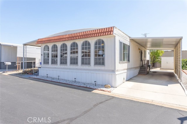 12700 2nd Street, Yucaipa CA: https://media.crmls.org/medias/3d600b64-bead-4ad6-a041-d8c04944f073.jpg