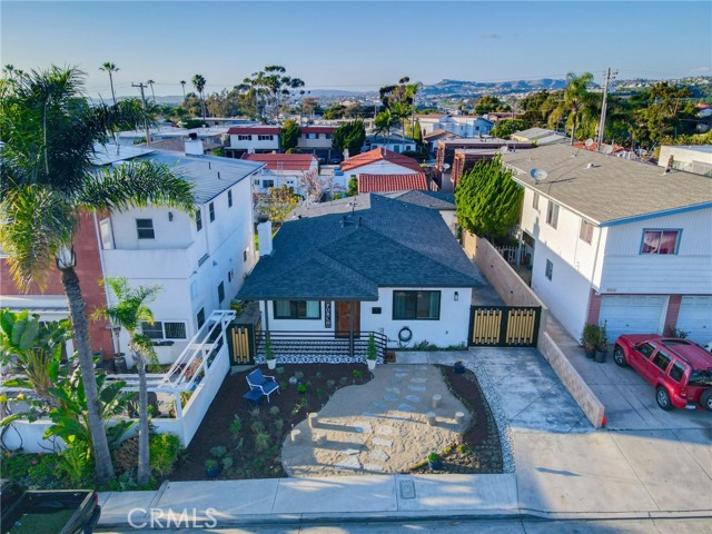 Detail Gallery Image 32 of 48 For 115 E Mariposa, San Clemente,  CA 92672 - 4 Beds | 3 Baths