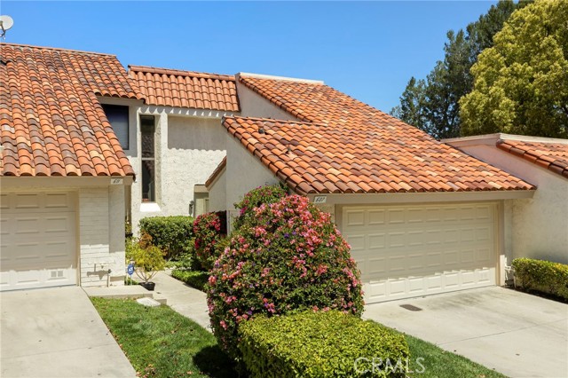 Detail Gallery Image 4 of 48 For 607 White Oak Ln, Newbury Park,  CA 91320 - 3 Beds | 2 Baths