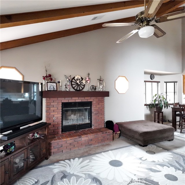 Detail Gallery Image 23 of 47 For 14253 Martin Pl, Riverside,  CA 92503 - 3 Beds | 2/1 Baths
