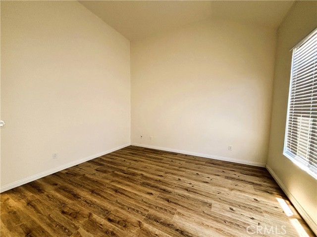 Detail Gallery Image 8 of 12 For 3100 Puesta Del Sol Ct #103,  Corona,  CA 92882 - 3 Beds | 2/1 Baths