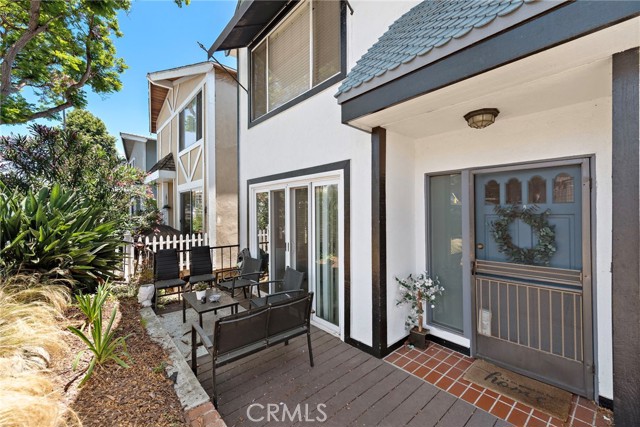 Detail Gallery Image 1 of 42 For 512 Iris Ave, Corona Del Mar,  CA 92625 - 3 Beds | 2 Baths