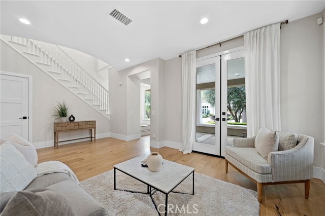 Detail Gallery Image 10 of 69 For 18 Foliate Way, Ladera Ranch,  CA 92694 - 5 Beds | 4/1 Baths