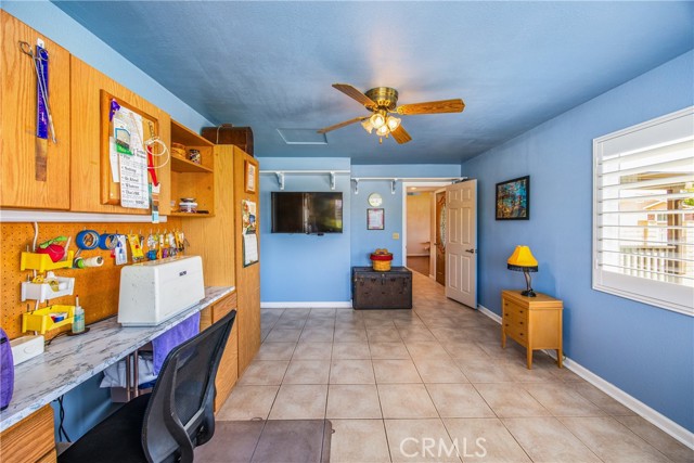 7571 Willow Way, Highland CA: https://media.crmls.org/medias/3d648a52-1eaf-4f12-b193-eeabb078961d.jpg