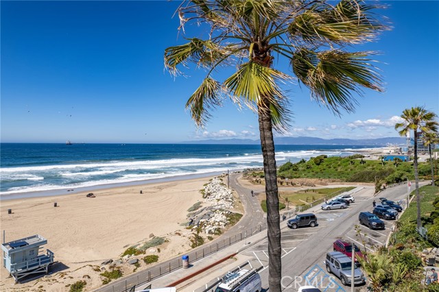 4314 The Strand, Manhattan Beach, California 90266, 3 Bedrooms Bedrooms, ,3 BathroomsBathrooms,Residential,Sold,The Strand,SB22062513