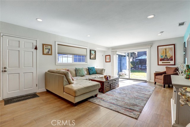 Detail Gallery Image 23 of 61 For 1626 E 6th, Long Beach,  CA 90802 - 3 Beds | 2 Baths