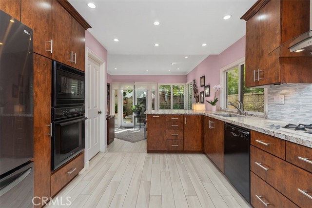 6260 Napoli Court, Long Beach CA: https://media.crmls.org/medias/3d65a6a2-9d44-44d6-a44b-225c55756598.jpg