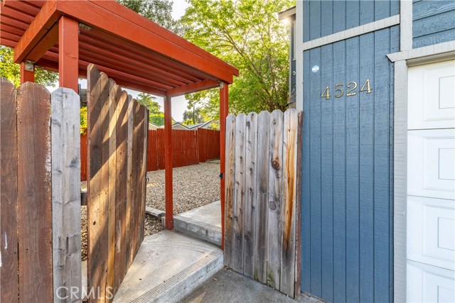 Detail Gallery Image 5 of 34 For 4524 Mananita Ave, Atascadero,  CA 93422 - 4 Beds | 2/1 Baths