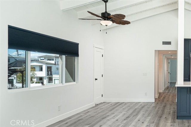 Detail Gallery Image 12 of 34 For 905 W Balboa, Newport Beach,  CA 92661 - 4 Beds | 2 Baths