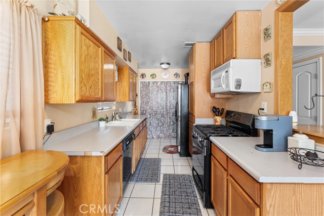 Detail Gallery Image 11 of 32 For 180 N De Lay Ave, Covina,  CA 91723 - 4 Beds | 2 Baths