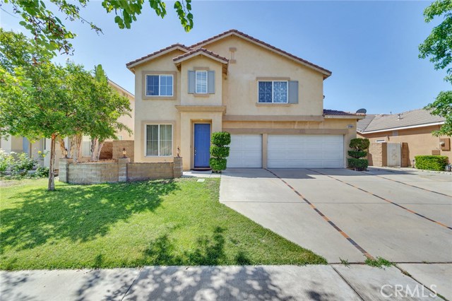 15717 Athena Dr, Fontana, CA 92336