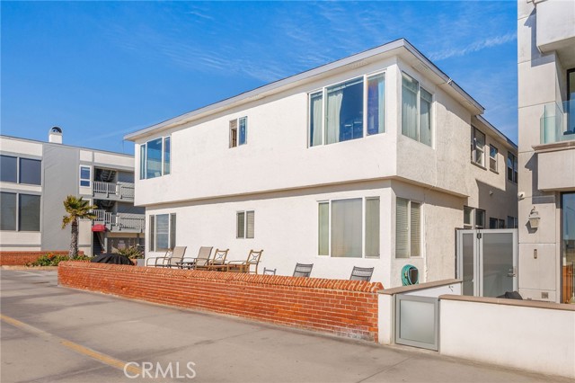 2 2nd Street, Hermosa Beach, California 90254, 8 Bedrooms Bedrooms, ,4 BathroomsBathrooms,Residential,For Sale,2nd Street,SB25037470