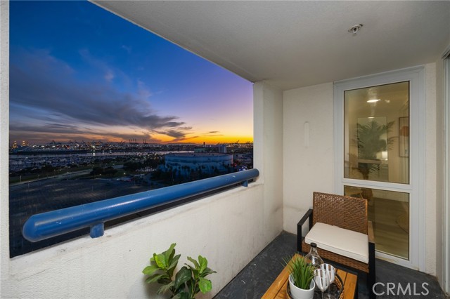 Detail Gallery Image 40 of 60 For 525 E Seaside Way #1705,  Long Beach,  CA 90802 - 2 Beds | 2 Baths