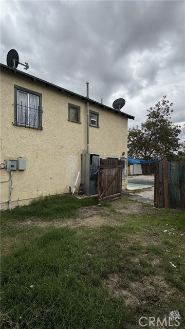 Detail Gallery Image 7 of 12 For 1129 W Rialto Ave, San Bernardino,  CA 92410 - 3 Beds | 2 Baths