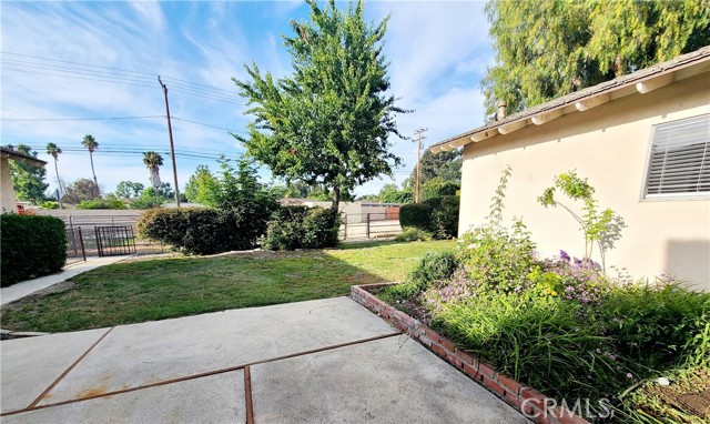 1463 Strawberry Hill Road, Thousand Oaks CA: https://media.crmls.org/medias/3d6b5e27-7907-4498-82f4-6c7204bafd7d.jpg