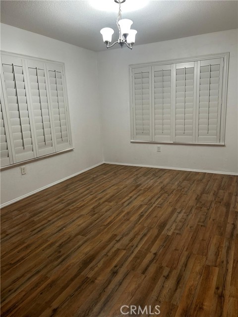 Detail Gallery Image 13 of 27 For 3030 Wellington, Palmdale,  CA 93551 - 5 Beds | 3 Baths