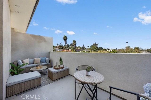 615 Aviation Way, Manhattan Beach, California 90266, 3 Bedrooms Bedrooms, ,2 BathroomsBathrooms,Residential,For Sale,Aviation,SB25243273 615 Aviation Way, Manhattan Beach, California 90266, 3 Bedrooms Bedrooms, ,2 BathroomsBathrooms,Residential,For Sale,Aviation,SB25243273
