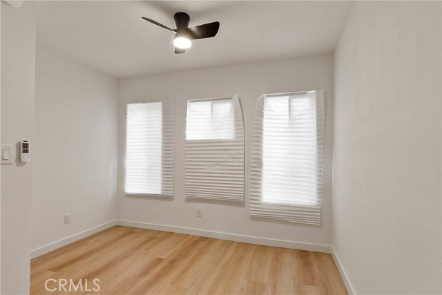 1209 W 40th Place, Los Angeles CA: https://media.crmls.org/medias/3d6c9954-610f-4933-a397-faadc7157f30.jpg