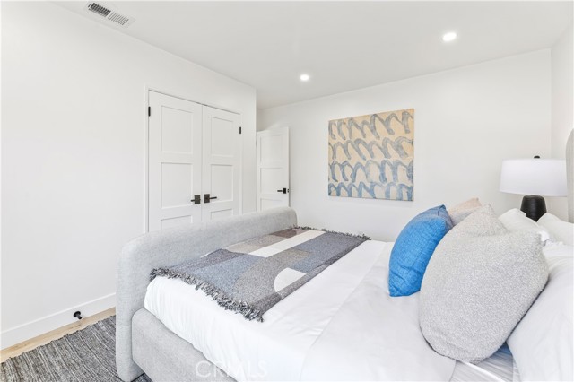 Detail Gallery Image 31 of 36 For 6742 E El Salvador, Long Beach,  CA 90815 - 3 Beds | 2 Baths