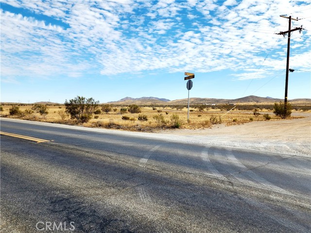 Detail Gallery Image 1 of 7 For 0 Morro Rd, Apple Valley,  CA 92307 - – Beds | – Baths