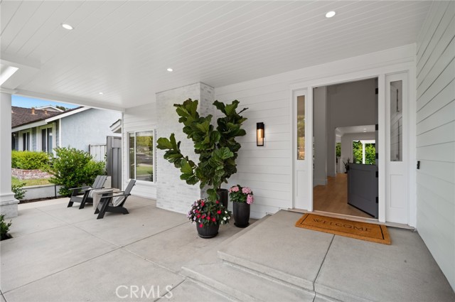 Detail Gallery Image 5 of 52 For 1969 Port Dunleigh Cir, Newport Beach,  CA 92660 - 5 Beds | 4 Baths
