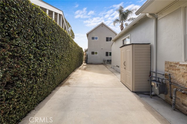 10340 Margate Street, North Hollywood CA: https://media.crmls.org/medias/3d6ec37f-bb4a-4806-b95b-aab5ff391291.jpg