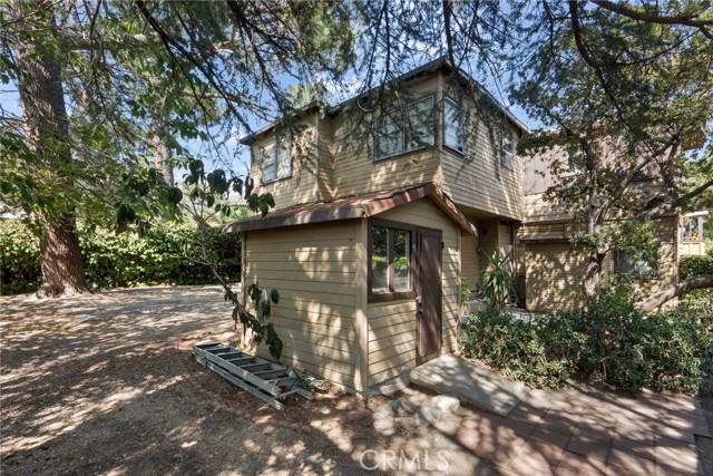 10025 Covert Avenue, Tujunga CA: https://media.crmls.org/medias/3d6ed258-4ab0-4984-9b46-dc211a4b844b.jpg