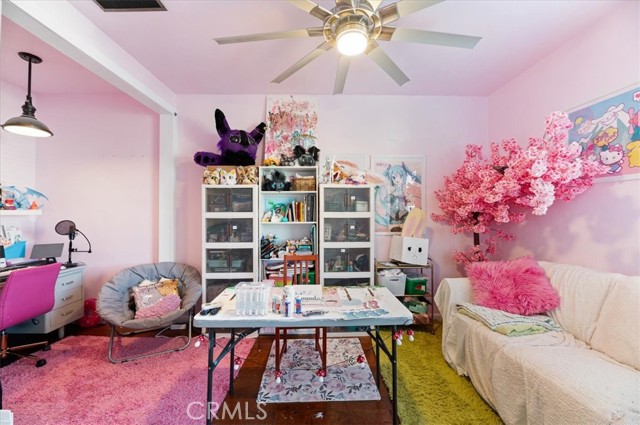 22517 Skipping Stone Drive, Saugus CA: https://media.crmls.org/medias/3d70ac2a-7eb6-4de4-8df1-7a6a15e37a41.jpg