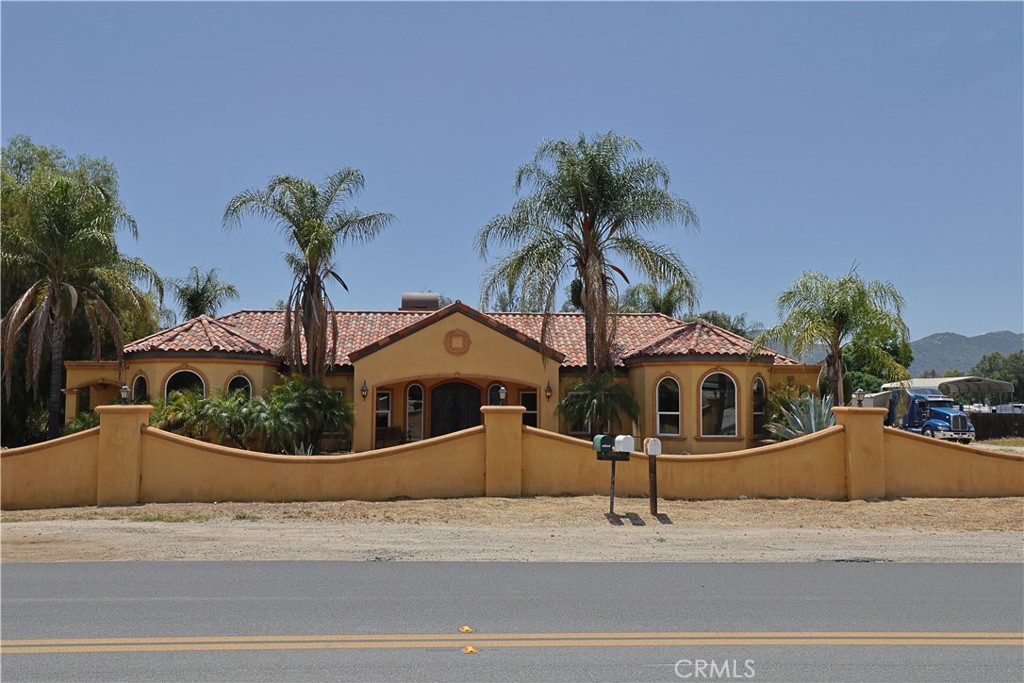 22331 Walnut Street