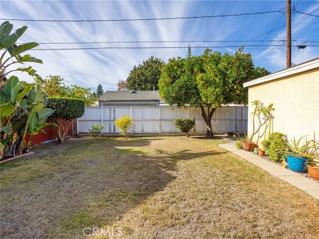 Detail Gallery Image 24 of 39 For 517 N Avon St, Burbank,  CA 91505 - 3 Beds | 1 Baths