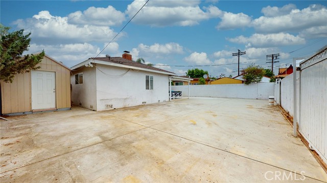 8162 Van Noord Avenue, North Hollywood CA: https://media.crmls.org/medias/3d71e3b8-8274-4730-a1a3-7454321e2a21.jpg