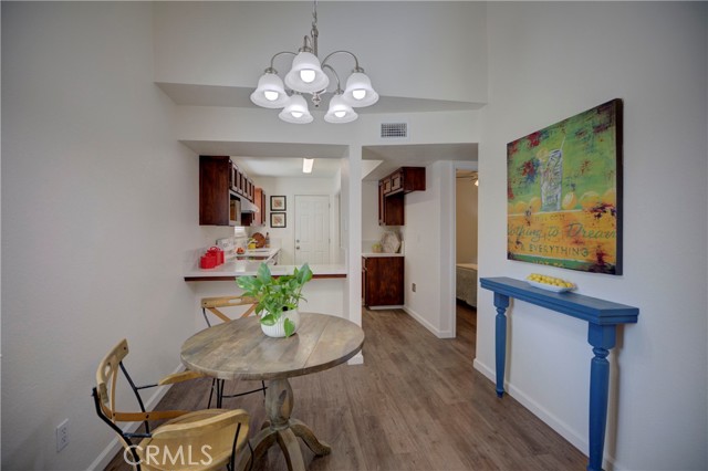 Detail Gallery Image 6 of 16 For 2600 Brookside Dr #11,  Bakersfield,  CA 93311 - 2 Beds | 2 Baths