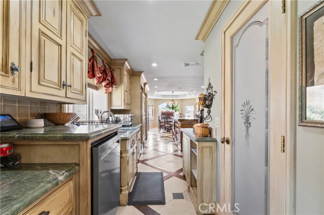 34037 Agua Dulce Canyon Road, Agua Dulce CA: https://media.crmls.org/medias/3d724b3a-2f49-4bd6-82ab-01b71608a59a.jpg