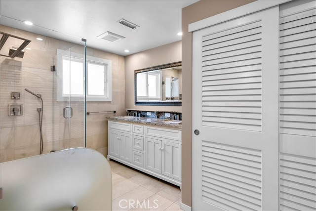 25 Aurora Drive, Rolling Hills Estates, California 90274, 4 Bedrooms Bedrooms, ,3 BathroomsBathrooms,Residential,Sold,Aurora,PV22148397