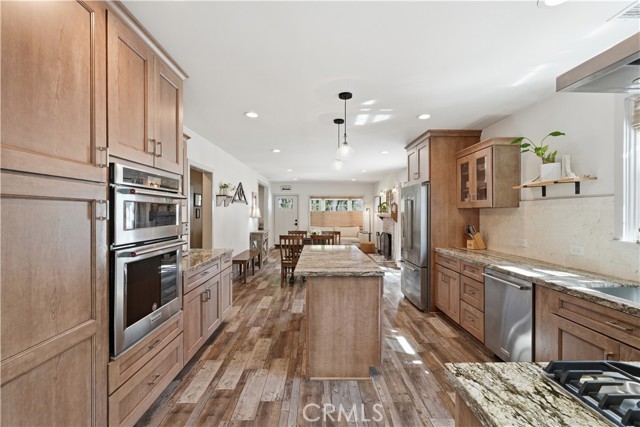 Detail Gallery Image 18 of 58 For 5640 E Parkcrest, Long Beach,  CA 90808 - 3 Beds | 3 Baths