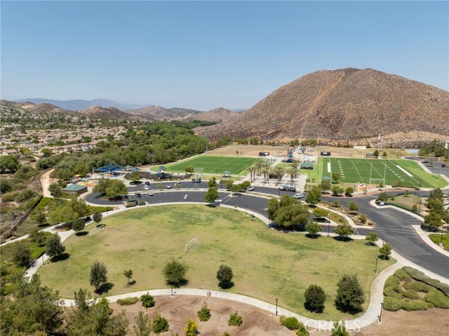 31960 Hollyhock Street, Lake Elsinore CA: https://media.crmls.org/medias/3d72e721-9fe2-4ac4-b4e5-b10a38e78ad7.jpg