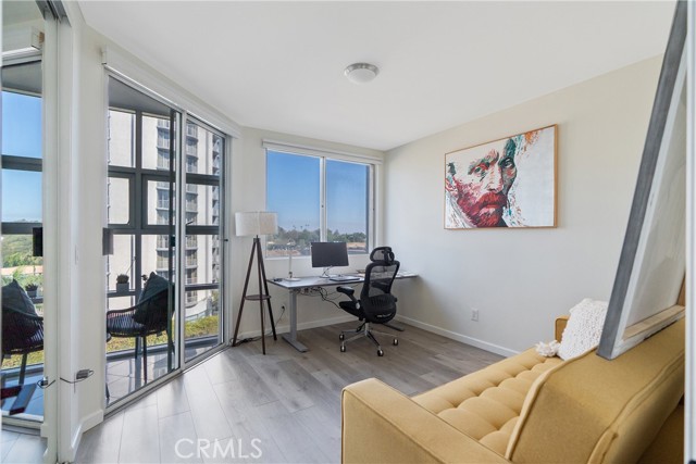171 N Church Lane, Los Angeles CA: https://media.crmls.org/medias/3d732a2e-894c-428f-97ae-4132349da41a.jpg