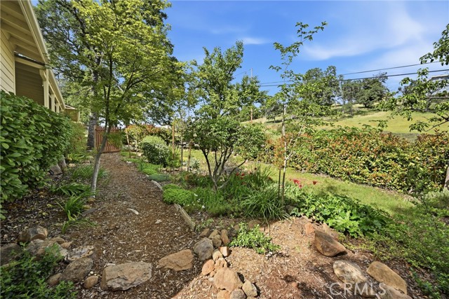 Detail Gallery Image 38 of 43 For 19879 Donkey Hill, Hidden Valley Lake,  CA 95467 - 3 Beds | 2 Baths