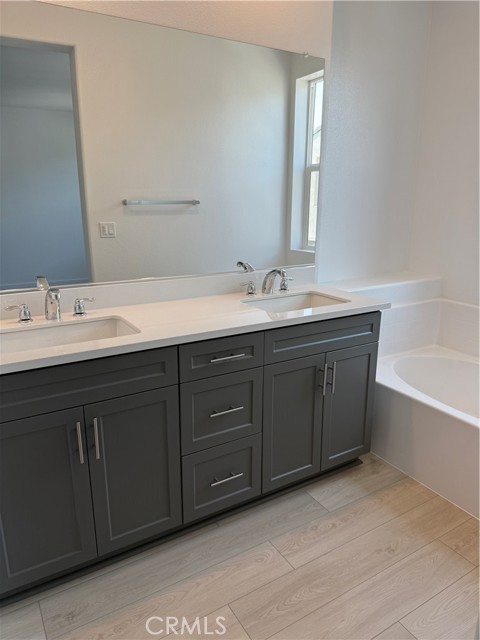 Detail Gallery Image 12 of 26 For 2839 East Schumacher Paseo, Ontario,  CA 91762 - 3 Beds | 2/1 Baths