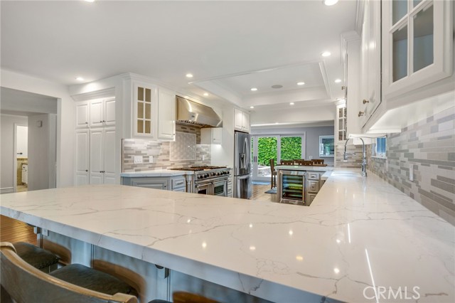 21192 Richmond Circle, Huntington Beach CA: https://media.crmls.org/medias/3d756c86-1a74-429b-9048-c3056aca2d5d.jpg