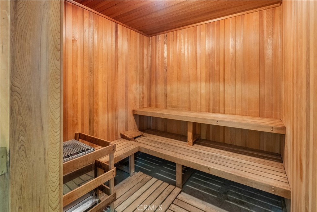 https://media.crmls.org/medias/3d764ee5-218c-4840-ac63-96482f4e3486.jpg?preset=X-Large