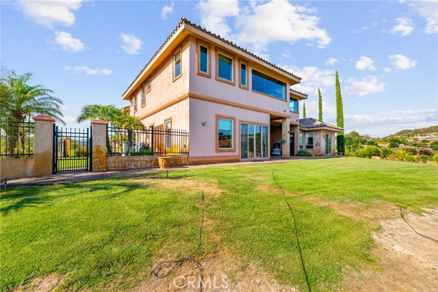 37654 Calle De Lobo, Murrieta CA: https://media.crmls.org/medias/3d776cb3-002a-497c-90d9-625c00688e92.jpg