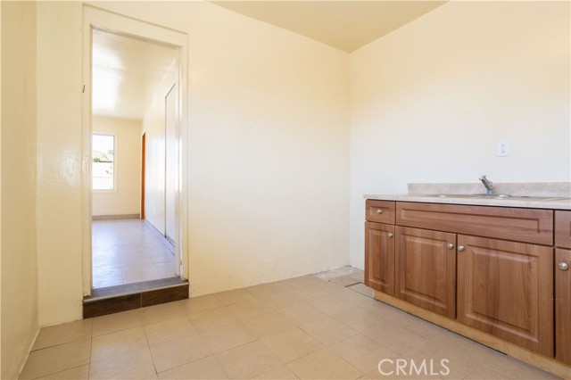 Detail Gallery Image 35 of 39 For 10817 Cantara St, Sun Valley,  CA 91352 - 2 Beds | 1 Baths