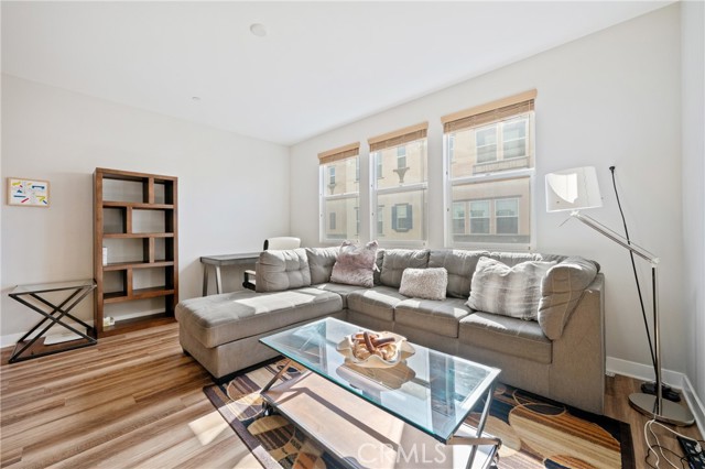 Detail Gallery Image 7 of 35 For 619 W Foothills Blvd #53,  Glendora,  CA 91741 - 2 Beds | 2/1 Baths