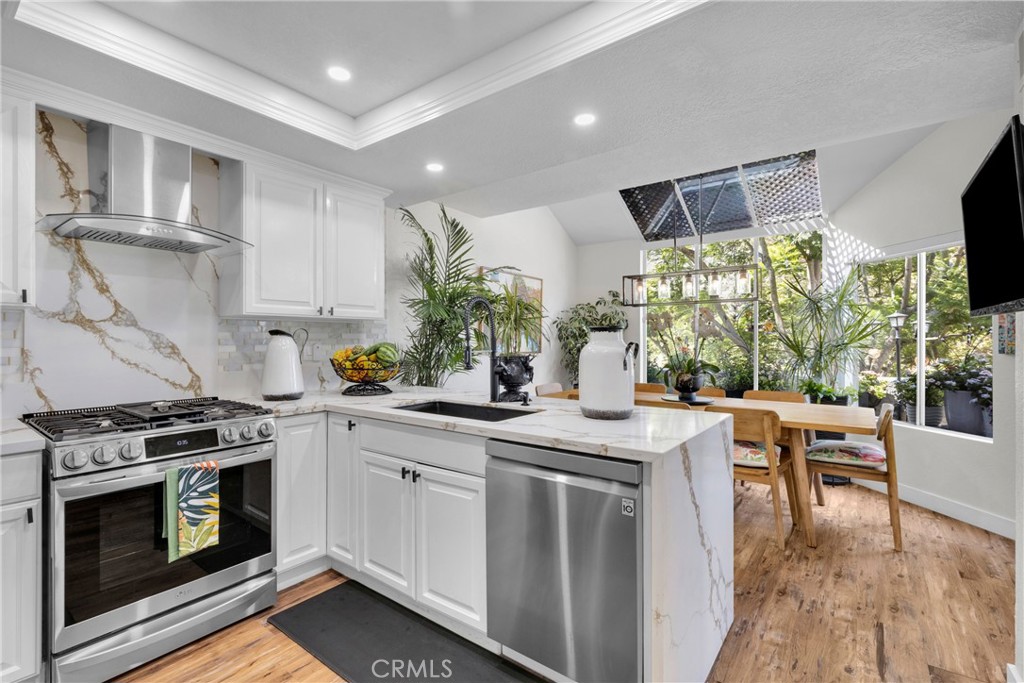 MLS #SR25156959 image #11