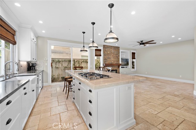 Detail Gallery Image 11 of 36 For 802 Carnaros, San Clemente,  CA 92672 - 5 Beds | 4 Baths