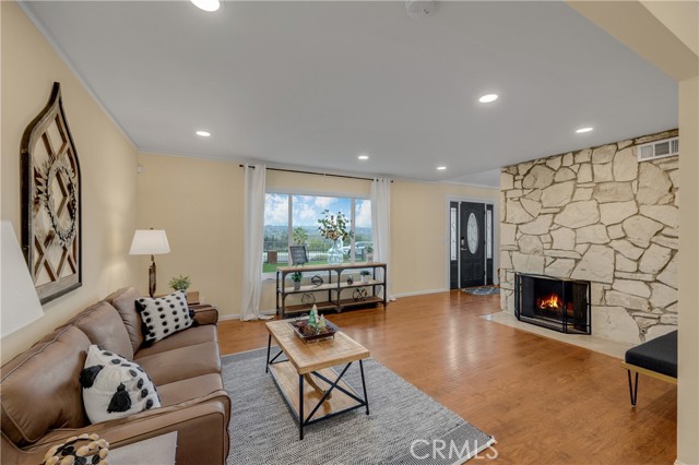 Image 3 for 324 N Platina Dr, Diamond Bar, CA 91765