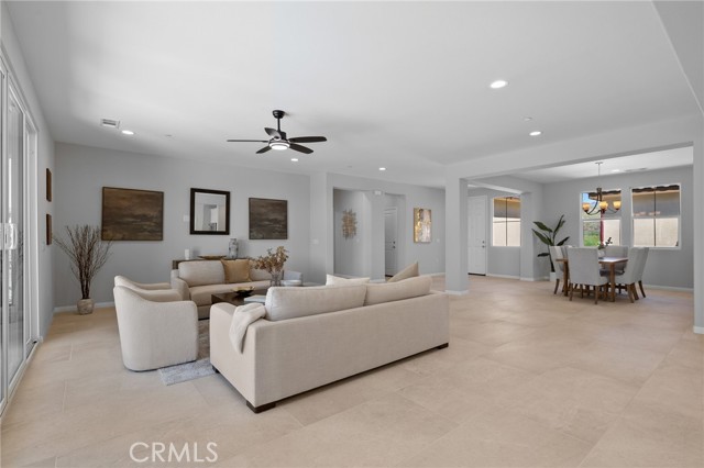 5804 Levanto Street, Bakersfield CA: https://media.crmls.org/medias/3d7a1393-95be-4f69-8cd1-770747478776.jpg